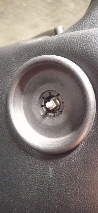 Porsche 928 Door Lock Knob (Before Mid '78) - 92853758102 / 92853758103 - Premium Reproduction